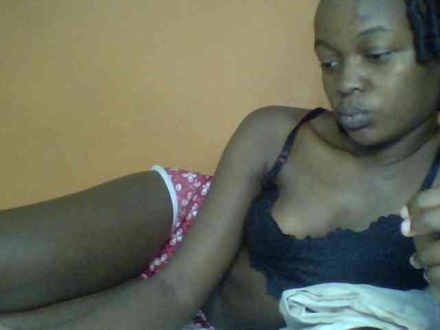 Sweetness-Tatian... Live Webcam on BongaCams