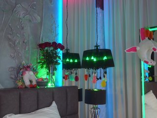 EvaFashionista Porn Show