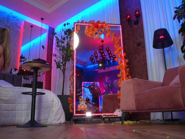 EvaFashionista from BongaCams