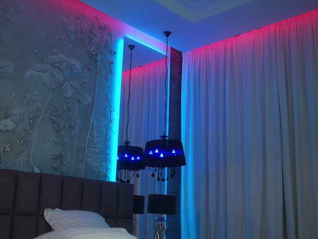 EvaFashionista's BongaCams show and profile