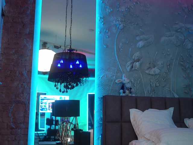 EvaFashionista's BongaCams show and profile