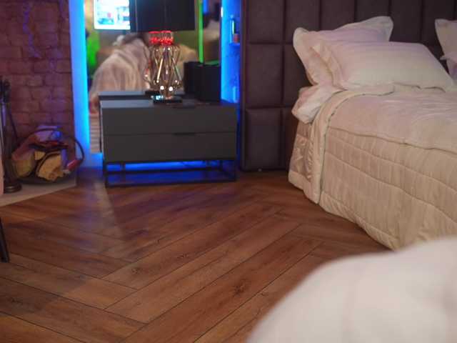 EvaFashionista's BongaCams show and profile