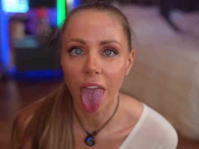 EvaFashionista webcam