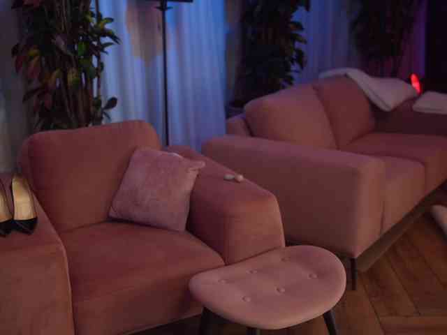 EvaFashionista Live Webcam on BongaCams