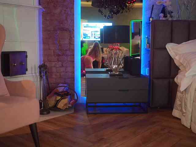 EvaFashionista webcam