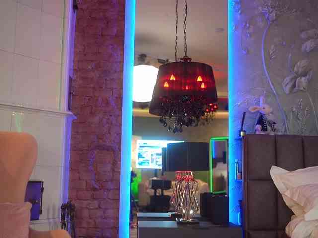 EvaFashionista Live Webcam on BongaCams