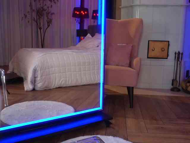 EvaFashionista webcam