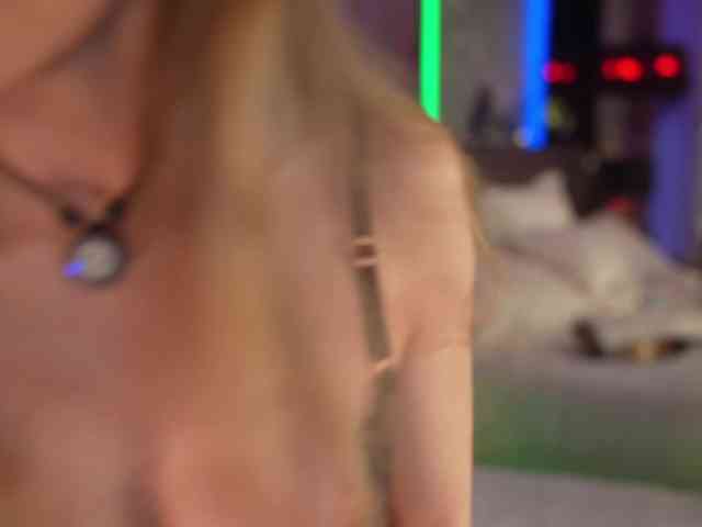 EvaFashionista webcam