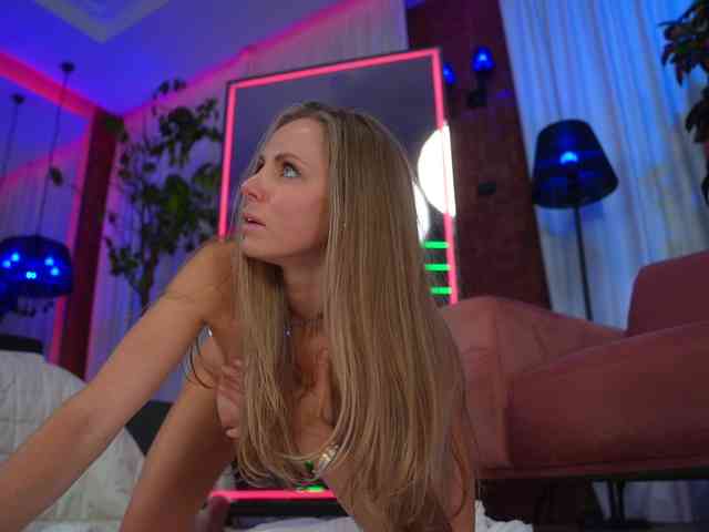 EvaFashionista webcam