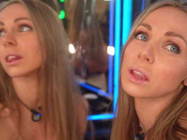 EvaFashionista EvaFashionista