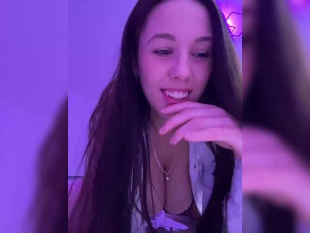 Potifays's BongaCams show and profile