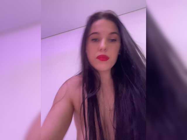 Potifays's BongaCams show and profile