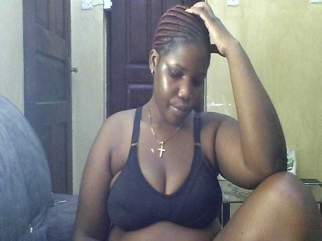 cuteass1 webcam bongacams model stream image
