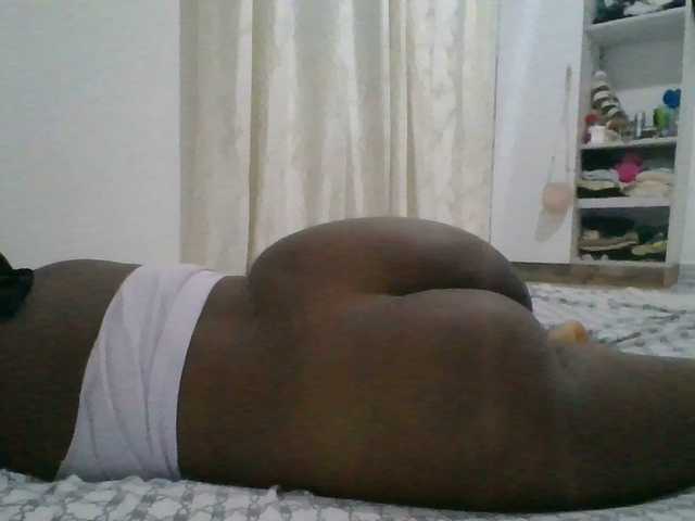 cuteass1 live cam profile