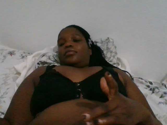 cuteass1's BongaCams show and profile