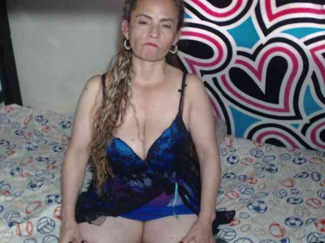 Monicatorres66 webcam