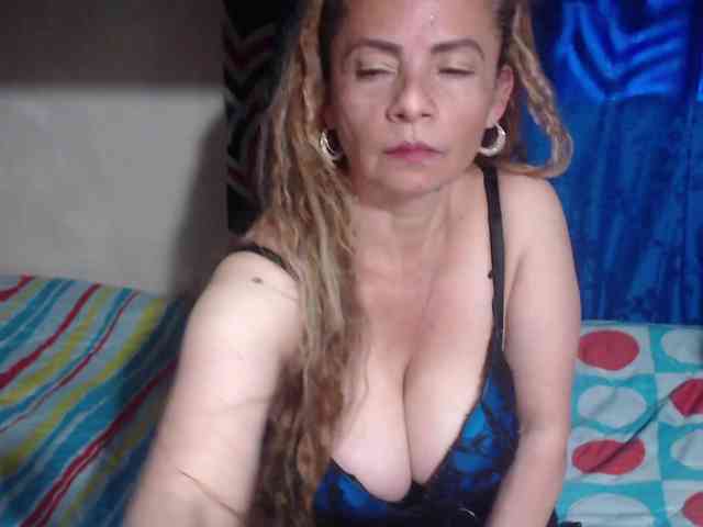 Monicatorres66 webcam