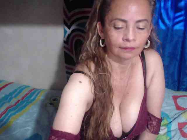 Monicatorres66 webcam