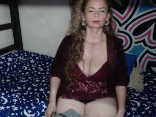 Monicatorres66 webcam