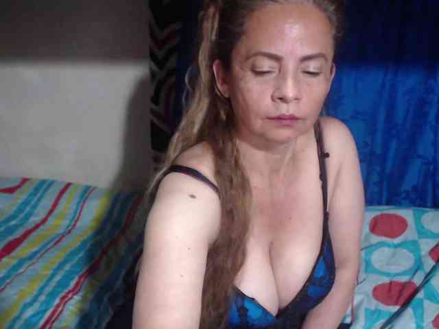 Monicatorres66 webcam