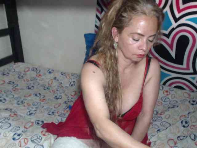 Monicatorres66 webcam