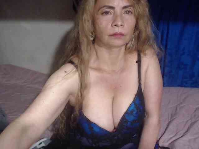 Monicatorres66 webcam