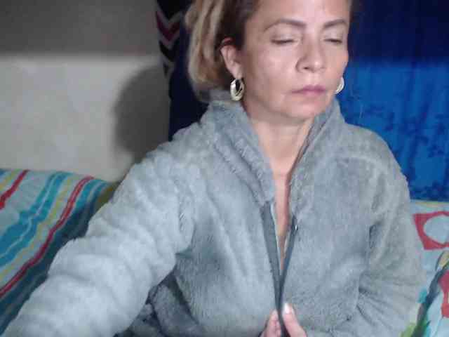 Monicatorres66 webcam