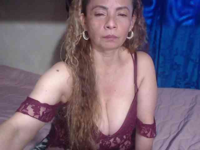 Monicatorres66 webcam