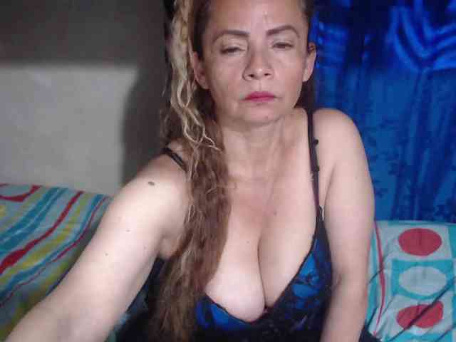 Monicatorres66 webcam