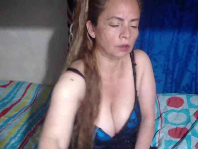 Monicatorres66 webcam