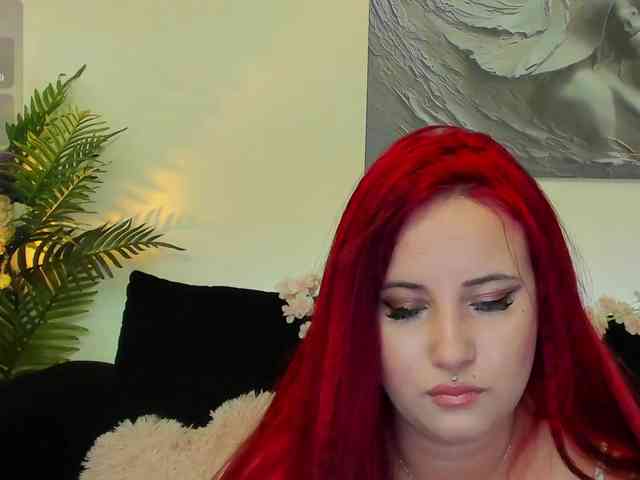 MikaSnake webcam