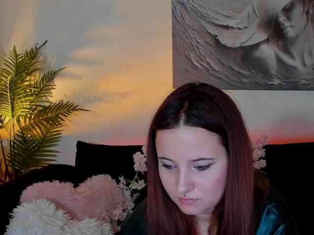 MikaSnake webcam