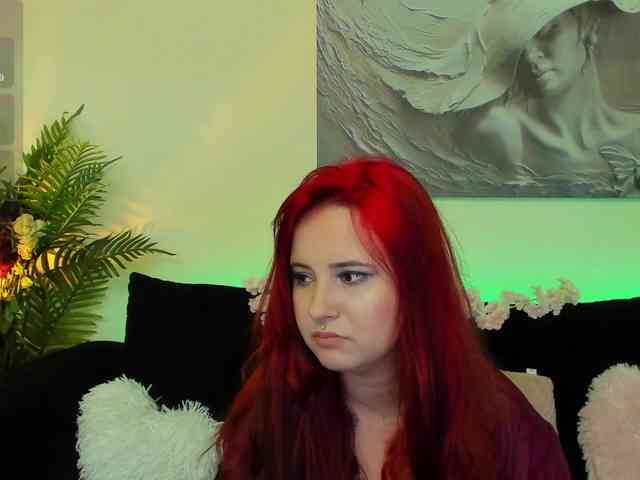 MikaSnake Live Webcam on BongaCams