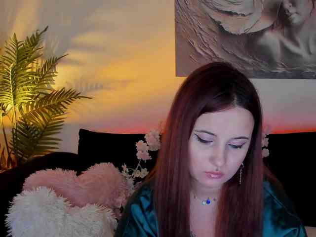 MikaSnake webcam