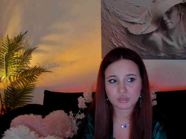 MikaSnake webcam