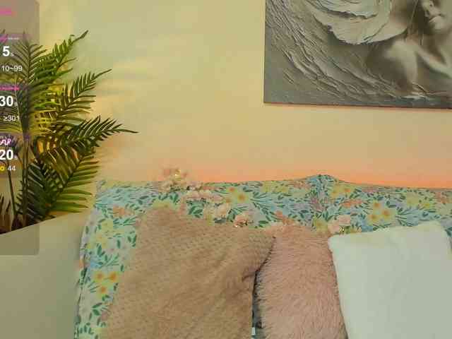 MikaSnake webcam