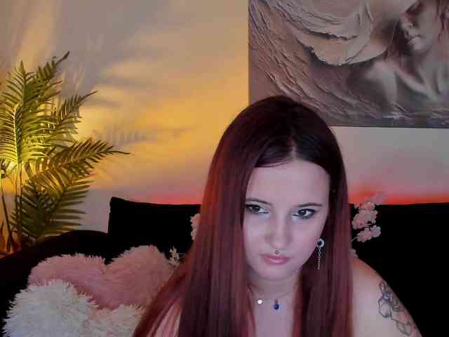 MikaSnake webcam