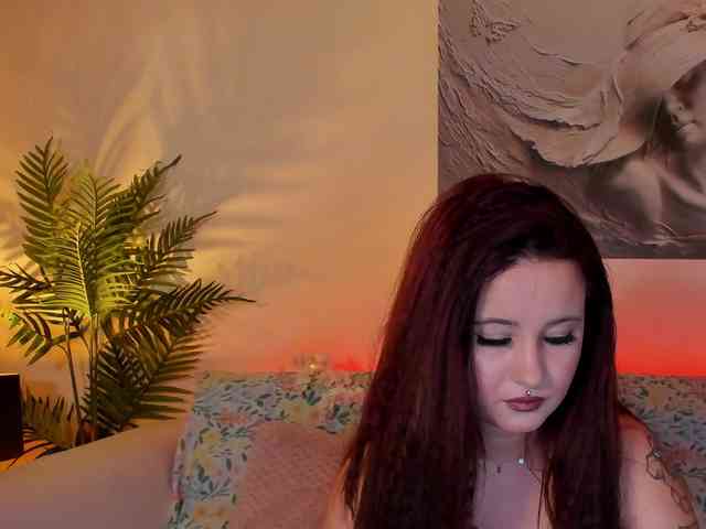 MikaSnake webcam