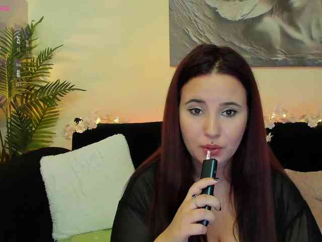 MikaSnake webcam