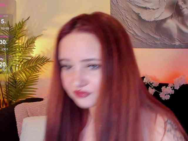 MikaSnake webcam
