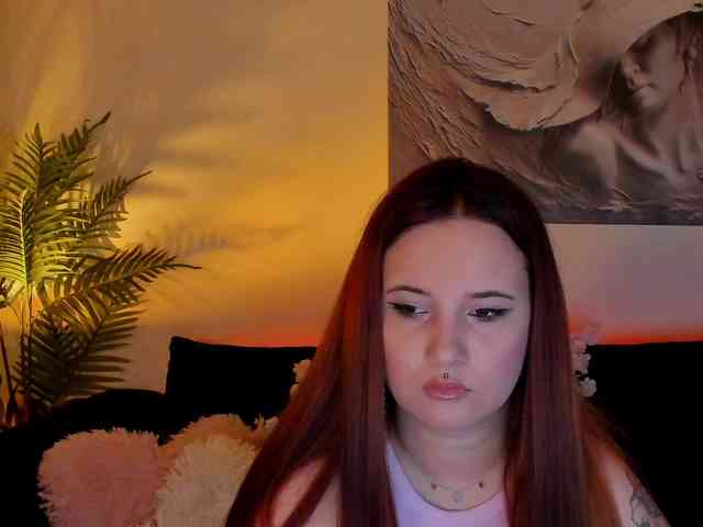 MikaSnake webcam