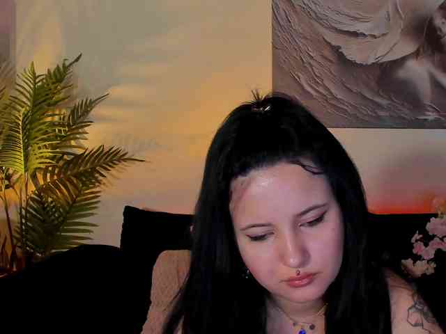 MikaSnake webcam