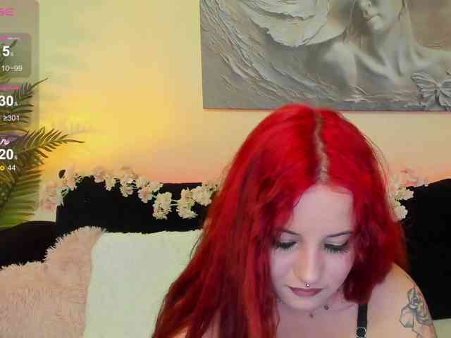 MikaSnake webcam
