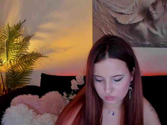 MikaSnake webcam