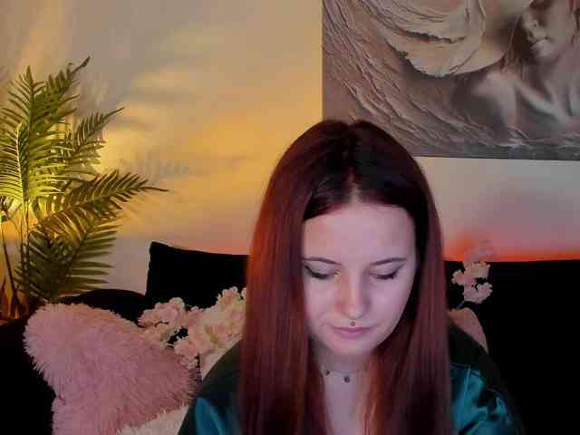 MikaSnake webcam
