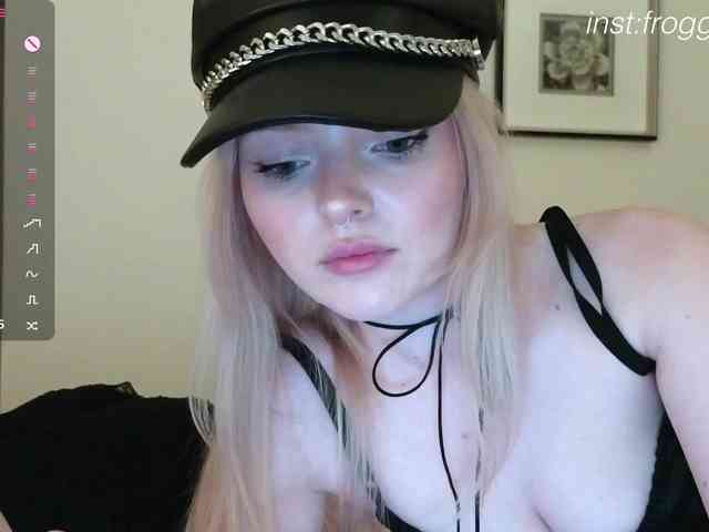 Alice-teaseee webcam
