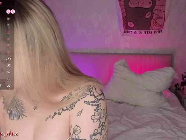 strip chat nude Alice-teaseee