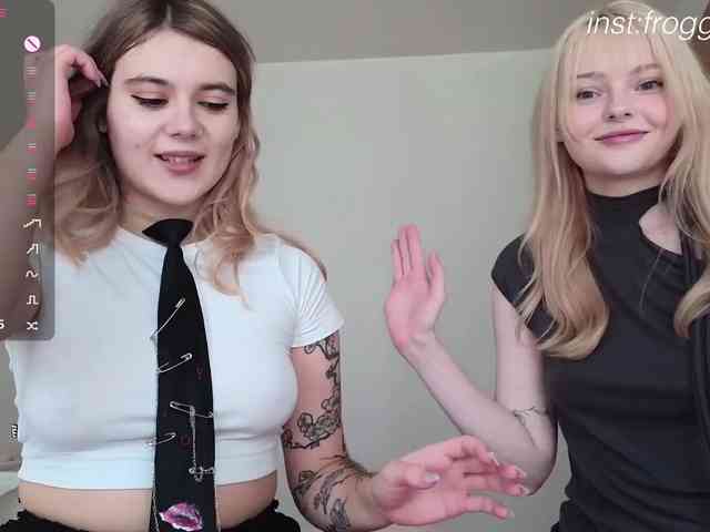 nude webcam chatroom Alice-teaseee