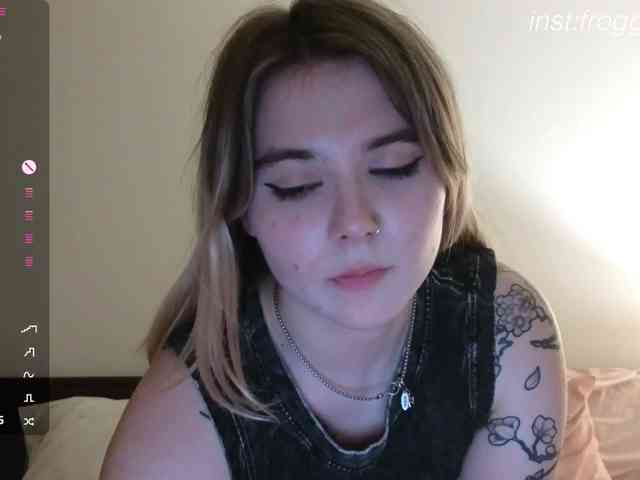 Alice-teaseee webcam