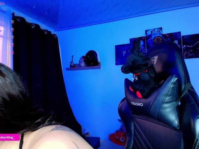 Nicorobin's BongaCams show and profile